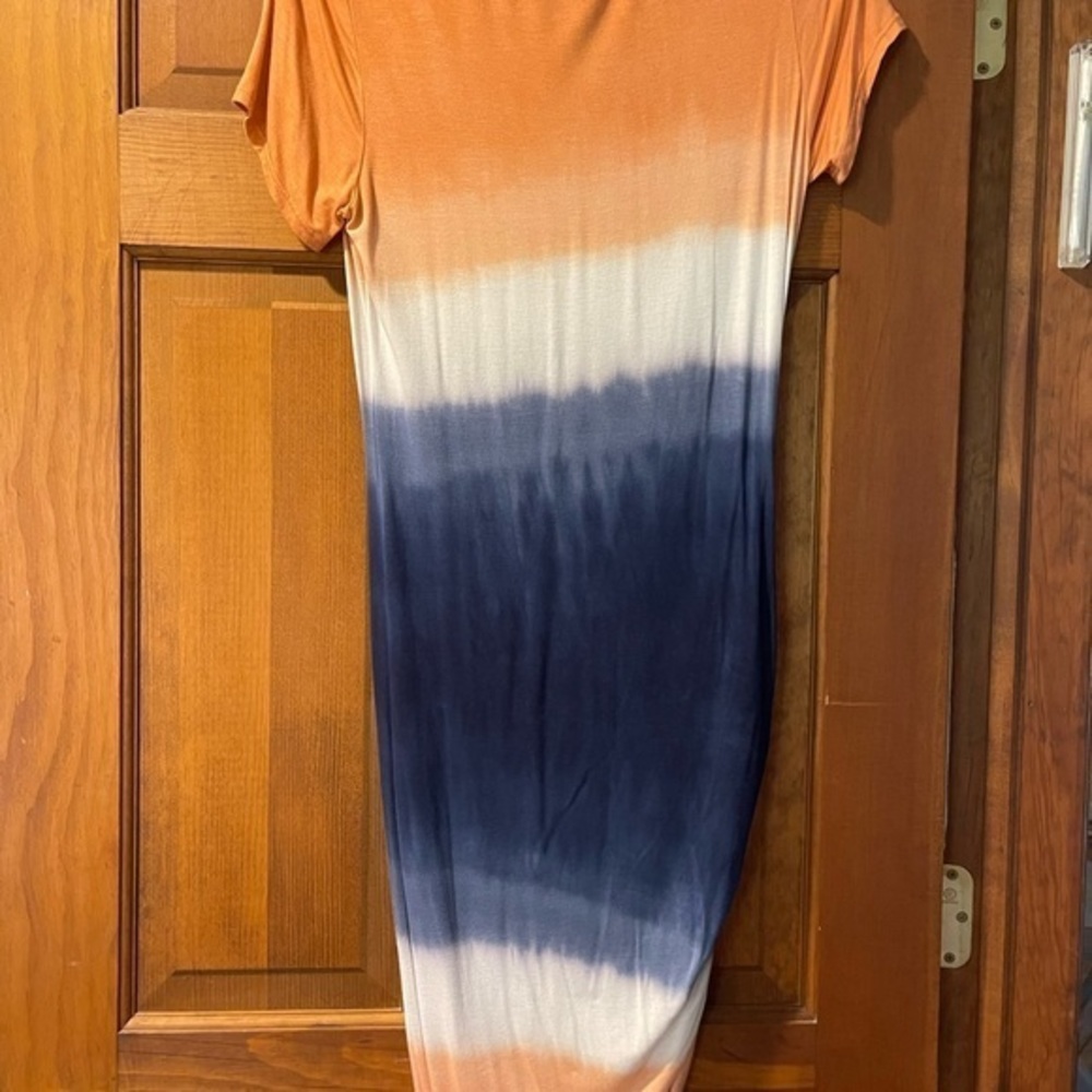 Urban X fitted dress - Picture 2 of 3